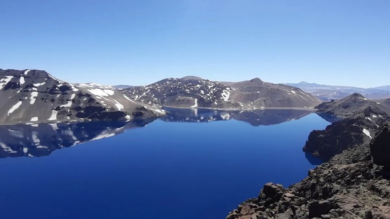 Aumenta la actividad de sismos en Complejo Volcánico Laguna de Maule - Imagen: Sernageomin