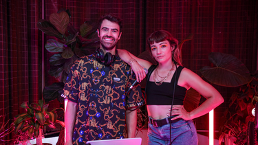 Josefina Fiebelkorn y Jorge Arecheta se presentan con show musical online para despedir el verano