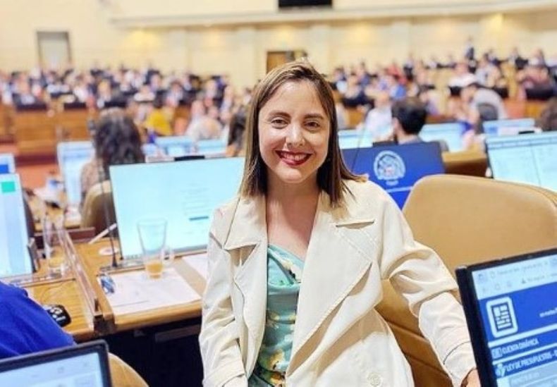 Camila Musante otra.jpg