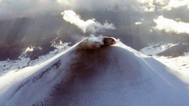 Pucón es capital mundial de la volcanológica: 50 científicos analizan riesgos y desastres