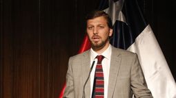 Felipe Riesco se suma a los detractores de la Ley Miscelánea de Kast - Agencia Uno Felipe Riesco se suma a los detractores de la Ley Miscelánea de Kast - Agencia Uno