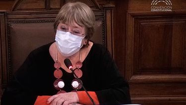 Bachelet se defiende y dice que su visita a China no fue en misión de investigación