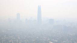 Inicia restricción vehicular en Santiago: Prevén invierno más contaminado por fenómeno de La Niña