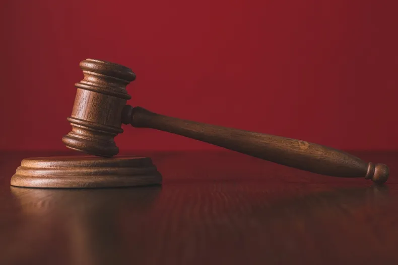 lo despidieron por dar positivo en test de alcohol y en juicio probaron que fue injusto  empresa debera pagar indemnizacion.webp