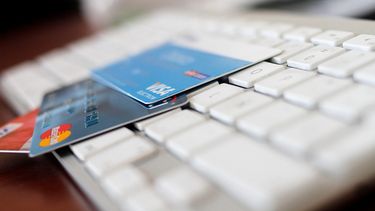 Sernac amenaza al retail con multas - Agencia Uno