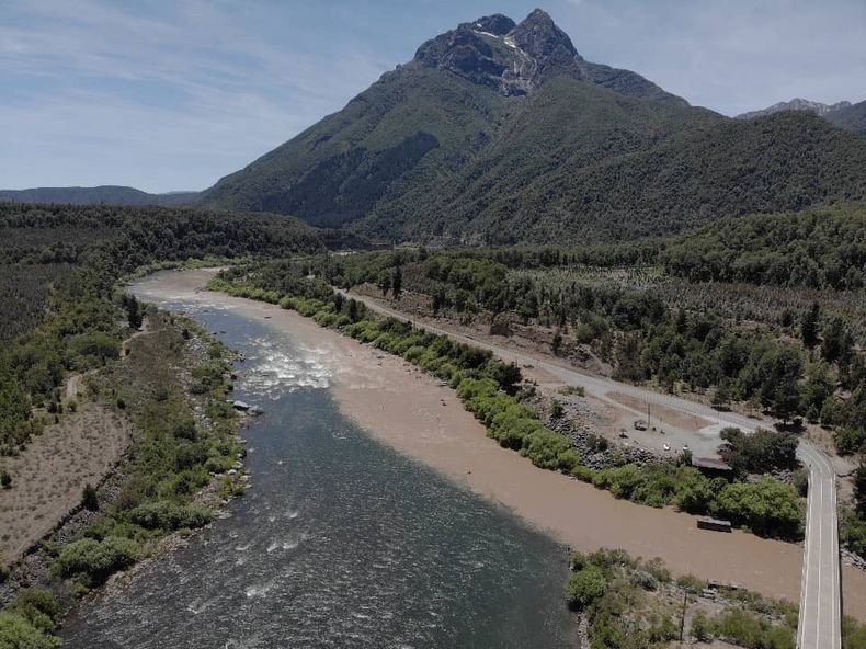 CONFLUENCIA RIO BIOBIO Y QUEUCO 1.jpg