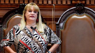 Presidente de la Corte Suprema pide renuncia a Ángela Vivanco tras dichos sobre isapres