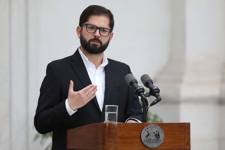 gabriel boric karol cariola anticomunismo.jpg