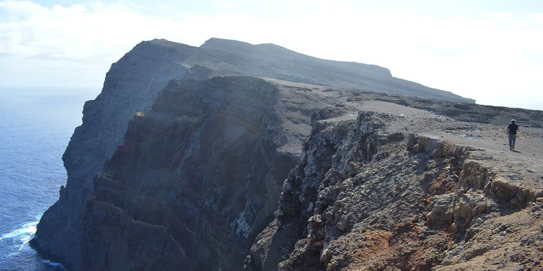 Isla San Ambrosio. Foto: Arón Cádiz.