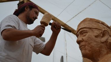 Ildefonso Quilempan, el reconocido escultor mapuche que fue despedido con honores por su pueblo