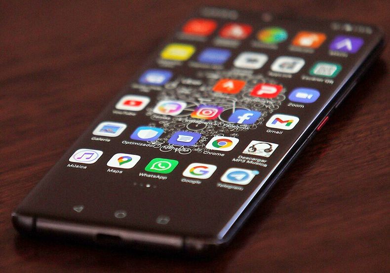 Redes sociales referencial.jpg