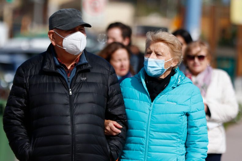 sence comienzan las postulaciones a subsidios para jovenes y adultos mayores de 55 anos.jpg