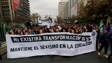El Desconcierto | Educacion no sexista en Chile Escuelas son un lugar para generar cambios culturales.jpg