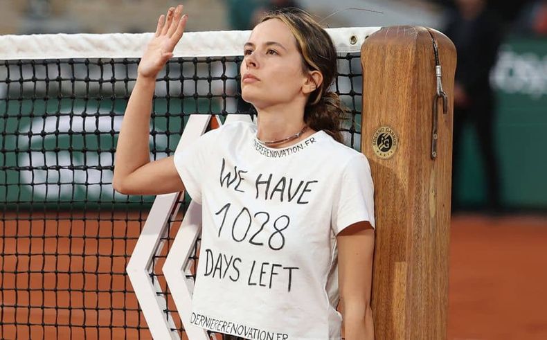 alize protestante paralizo roland garros 1.jpg