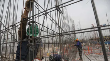 Experto: En Chile uno de cada cinco trabajadores está en “situación de alta vulnerabilidad”