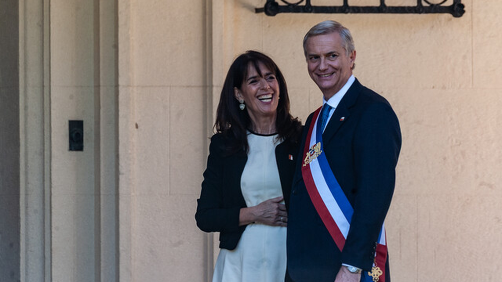 María Pía Adriasola junto a su esposo, el presidente José Antonio Kast. Créditos: Agencia Uno.
