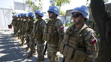 Investigadora revela que 21 bebés son de militares chilenos acusados de violación en Haití