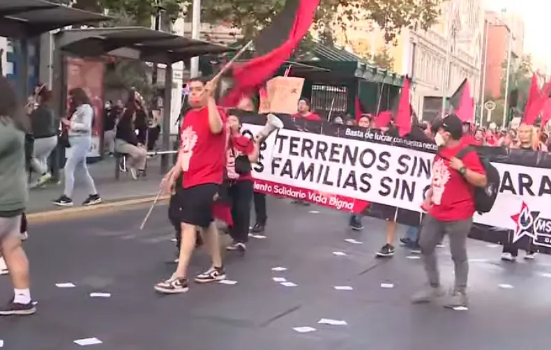 30637 protesta alameda.webp