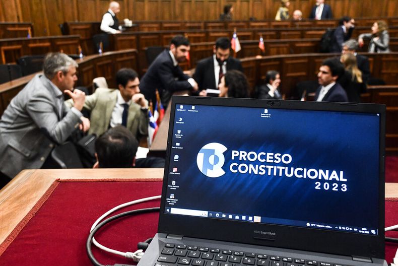 Proceso Constitucional Agencia Uno.jpg
