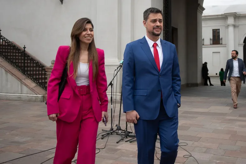 la dupla manouchehri cicardini entre los grandes ganadores primera mayoria nacional y doblete al senado en atacama.webp