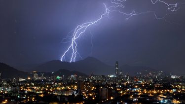 Lluvia para Año Nuevo: ¿Habrá tormenta eléctrica en Santiago hoy sábado?