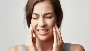 Cómo te afecta el bruxismo: Las consecuencias en la dentadura y las opciones de tratamientos