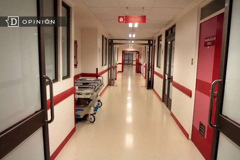 12848 foto del pasillo de un hospital.webp