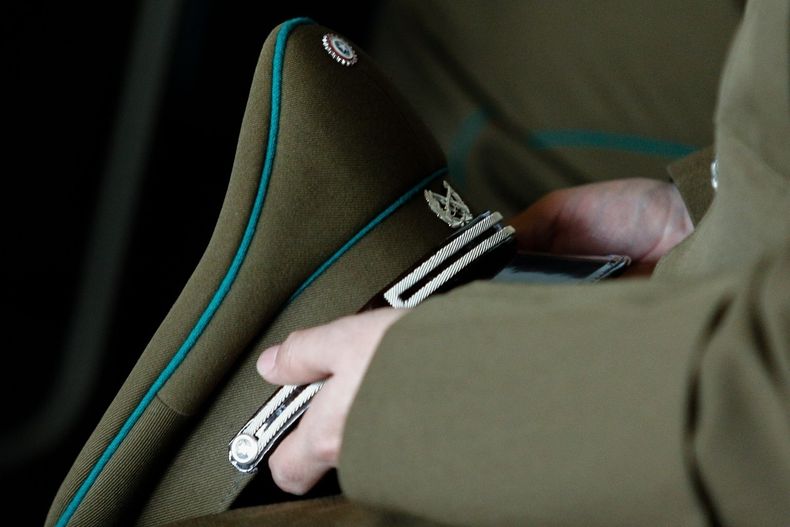 19281 leykarincarabineros.jpg