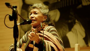 Isabel Parra: El movimiento de la Nueva Canción Chilena es un movimiento machista, yo lo digo ahora con todas sus letras