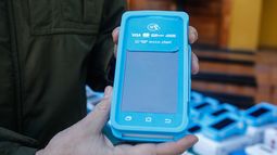 Promueven inclusión en máquinas de pago por ley: Proponen botones y auriculares especiales
