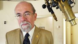 José Maza desmiente información sobre su retiro de la astronomía