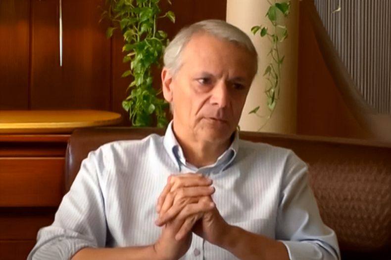 1070 javier castrilli.jpg