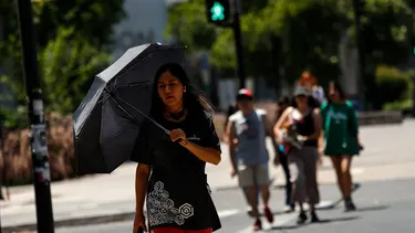 Alerta Roja para la RM y otras 3 regiones por calor extremo: Temperaturas de hasta 38°C