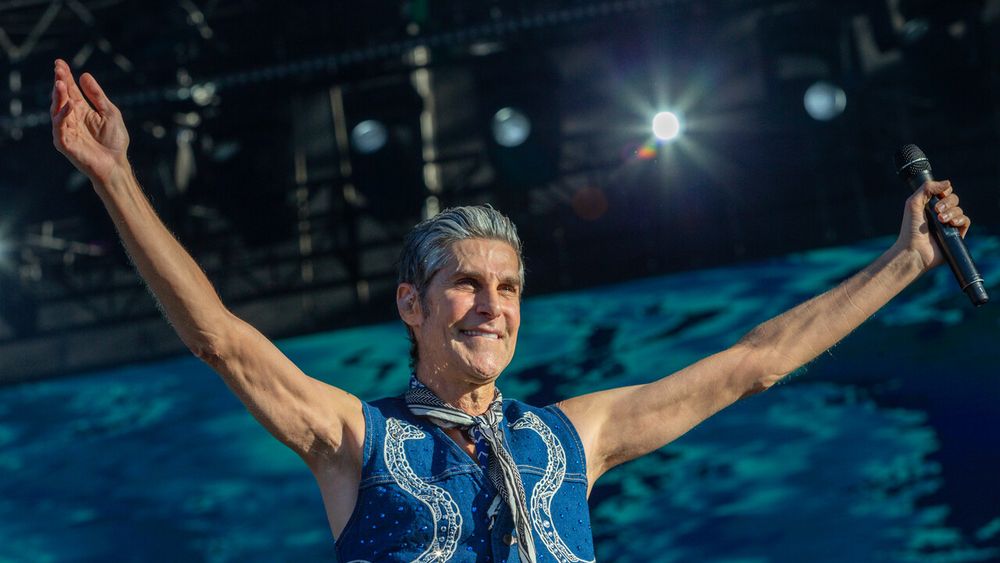 VIDEO|«Está haciendo las cosas bien»: Vocalista de Janes Addiction y mensaje a Boric