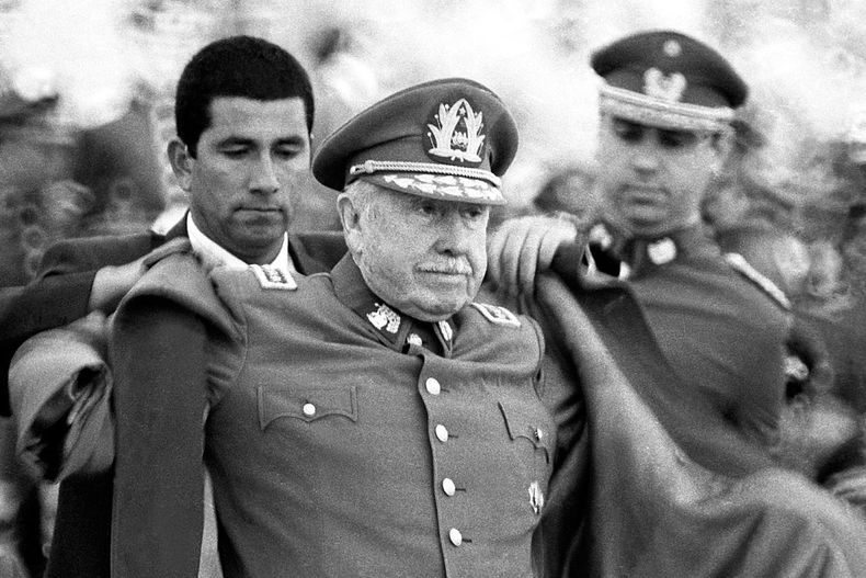5160 dictador pinochet.jpg