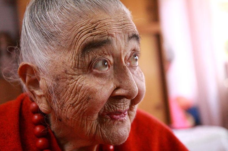 ANA GONZALEZ 03 L.jpg