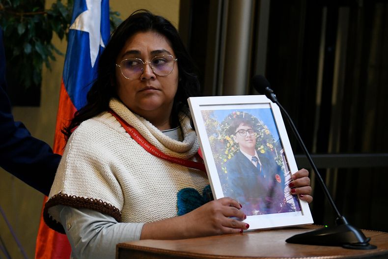 7966 a uno 1573502.jpg