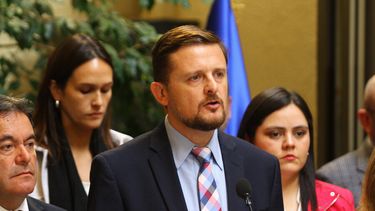 Derecha se enreda con moción de censura: No se juntan los votos para remover mesa de Cariola
