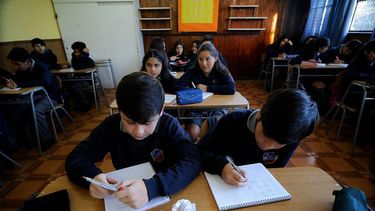 El Desconcierto | colegios.jpg