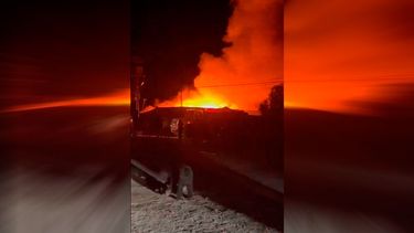 Mega incendio estructural en María Elena, Región de Antofagasta: 14 casas quemadas y 2 lesionados