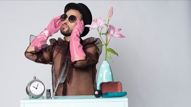 Sr. Soya estrena canción que llama a la aceptación, la libertad y la no violencia, en el día internacional del orgullo LGBTQIA+