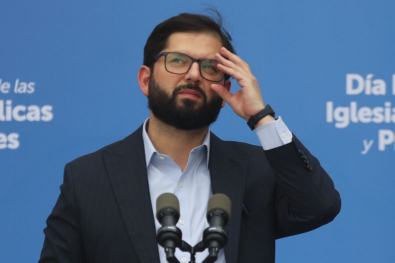 6912 presidente gabriel boric.jpg