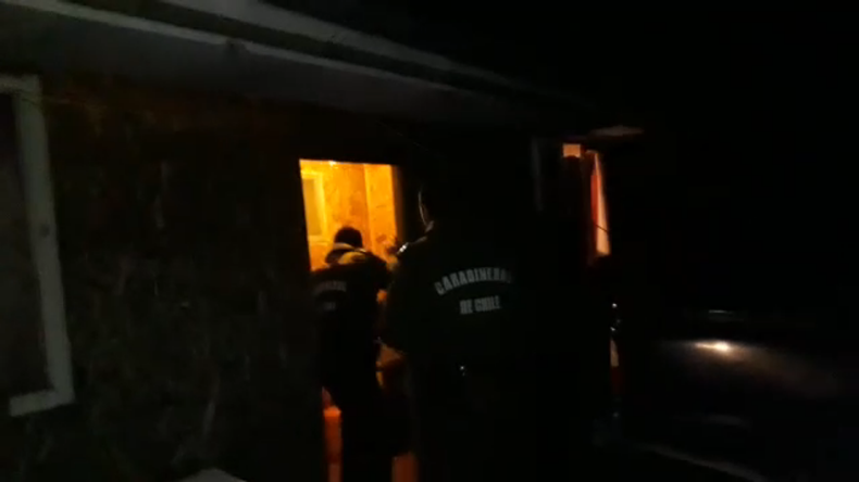 carabineros 1.png