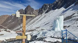 Glaciares artificiales monitoreados por satélites: Las tecnologías que le hacen frente a la sequía en el Cajón del Maipo