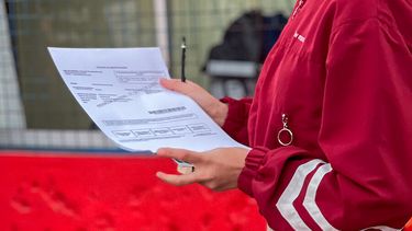 Venezolana de 19 años que se preparaba para rendir PAES fue expulsada de Chile: Corte lo anuló