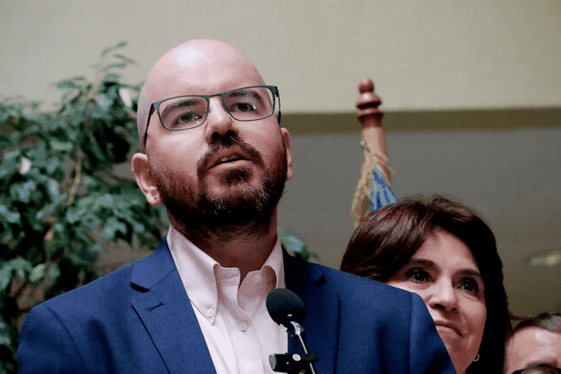 Ministro Giorgio Jackson.png