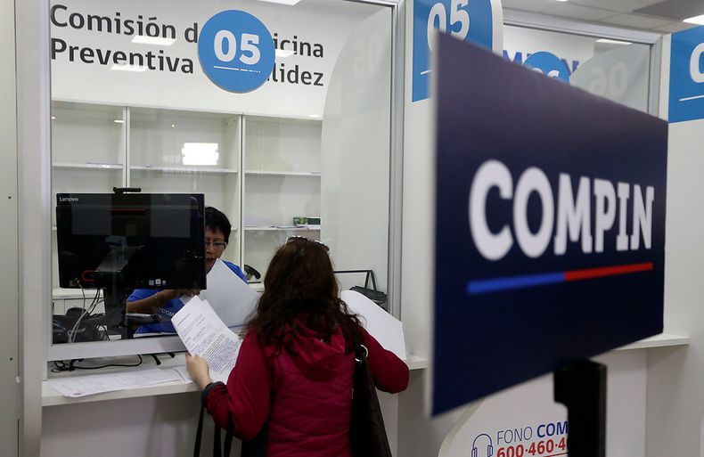 por ineficiencia   corte revoca decision del compin de rechazar 5 licencias medicas de trabajadora.jpg