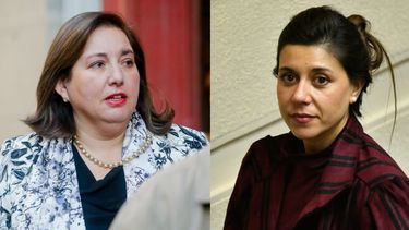 A la izquierda: Presidenta del Partido Socialista y senadora Paulina Vodanovic. A la derecha: senadora socialista Daniella Cicardini. Créditos: Agencia Uno.&nbsp;
