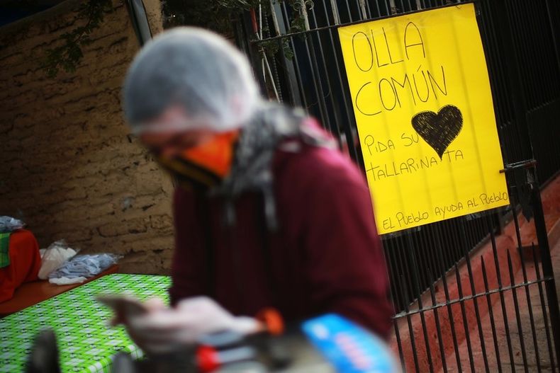 Imagen referencial olla comun en La Pintana 1.jpg