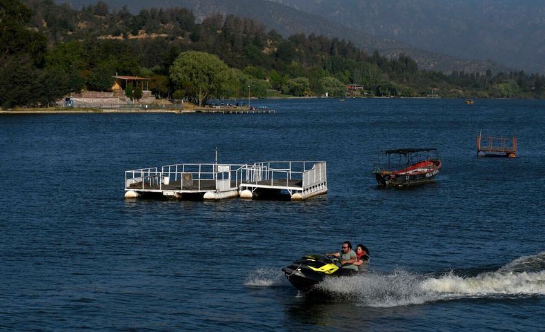 A_UNO_1230067.jpg